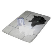 Spilt Milk und Black Kitty Badematte (Schrägansicht)