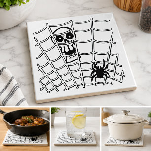 Spinne im Web mit Skull Halloween Tile Fliese