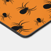 Spinnen Halloween Muster Schwarz und Orange Schreibtischunterlage (Ecke)