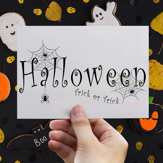 Spinnennetze und Spinnen über Halloween Postkarte