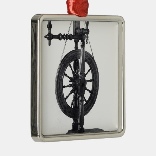 Spinnrad Silbernes Ornament (Rechts)