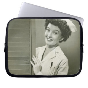 Spionierende Krankenschwester Laptopschutzhülle