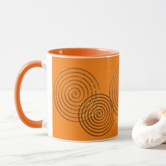 Spiral Celtic Symbol Gold Metall Tasse (Mit Donut)