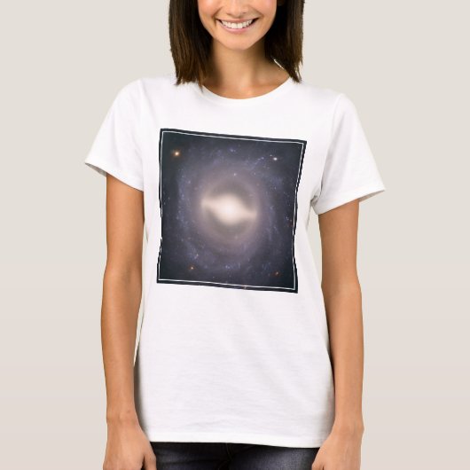 Spiral Galaxy Ngc 1015. T-Shirt (Vorderseite)