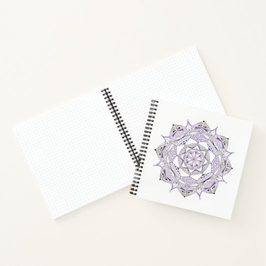 Spiral Notebook w/ Purple Mandala Design Notizblock (Innenseite)