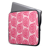 Spiral Seashell Block Print, Coral Pink & Fuchsia Laptopschutzhülle (Vorderseite Links)