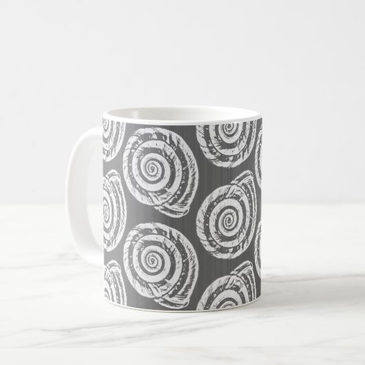 Spiral Seashell Block Print, grau und weiß Kaffeetasse (Vorderseite Links)