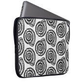 Spiral Seashell Block Print, Schwarz/Weiß Laptopschutzhülle (Vorne Rechts)