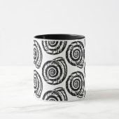 Spiral Seashell Block Print, Schwarz/Weiß Tasse (Zentrum)