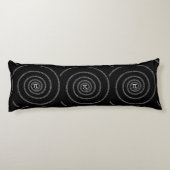 Spirale für Pi-Zahlen auf schwarz Seitenschläferkissen (Rückseite)