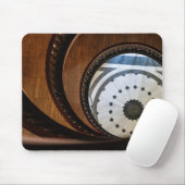 Spirale Holztreppe Abstraktes Poster Mousepad (Mit Mouse)
