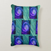 Spiralgalaxie im Weltraum für MacBook Pro Dekokissen (Rückseite(Vertikal))