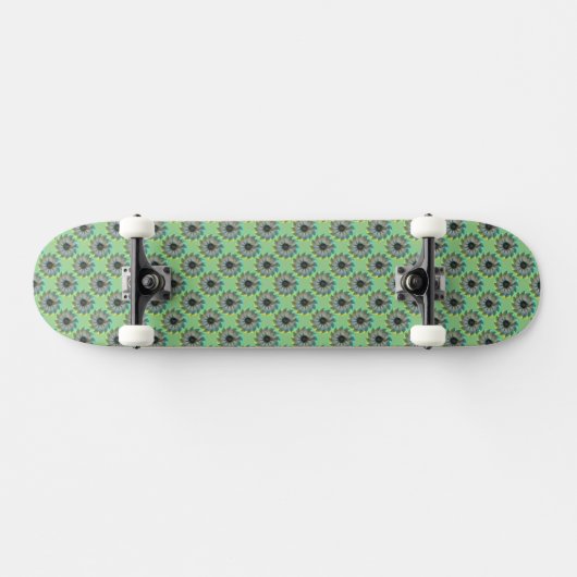 Spiralhai von Kenneth Yoncich Skateboard (Horizontal)