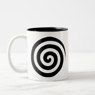 Spiralkreise des Herzens und des Wirbels in Schwar Zweifarbige Tasse