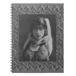 Spiralnotebook mit Vintager Tänzerin Kyra Notizblock