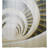 Spiralschwarz-weiße Treppe Duschvorhang (Vorderseite)