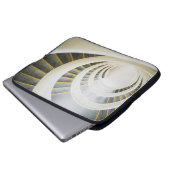 Spiralschwarz-weiße Treppe Laptopschutzhülle (Vorne Knopf)
