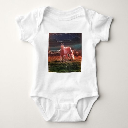 Spirit Dream Horse Baby Strampler (Vorderseite)