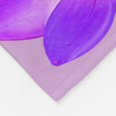 Spirit Driven Lotus Blume auf Violet Fleecedecke (Ecke)