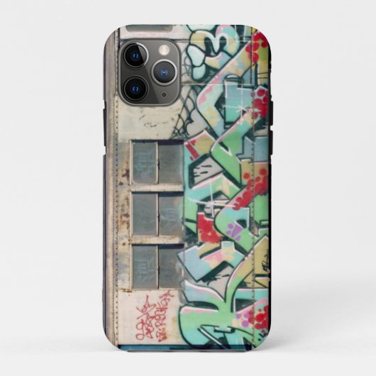 Spirit of Broadway Graffiti Phone Case (Rückseite)