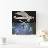 SPIRIT VON ST. LOUIS QUADRATISCHE WANDUHR (Zuhause)