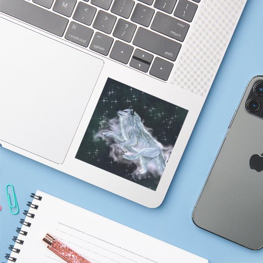Spirit Wolf Sticker (Laptop mit iPhone)