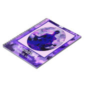 Spirituelle Lila Sitting Yoga Pose Notizblock (Linke Seite)