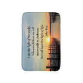 SPIRITUELLES JOHN 8;12-SCRIPTURE-DESIGN BADEMATTE (Vorderseite Vertikal)