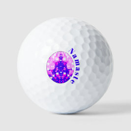 Spirituelles Rosa Sitzen Yoga Pose Namaste Golfball