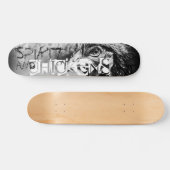 Spirituosen und Hühner Skateboard (Horizontal)
