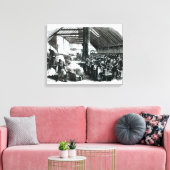 Spitalfields Soup Kitchen, 1867 Leinwanddruck (Insitu (Wohnzimmer))