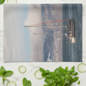 Spitsbergen Svalbard Sailboat Geschirrtuch (Gefaltet)