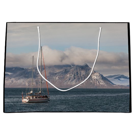 Spitsbergen Svalbard Sailboat Große Geschenktüte (Vorderseite)