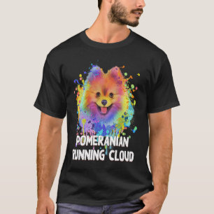 Spitz, der Cloud Hunde Humor betreibt, bekommt Pom T-Shirt