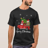 Spitz Dog Riding Red Truck Weihnachtsbaum Xma T-Shirt (Vorderseite)