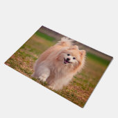 Spitz Hund. Fußmatte (Schrägansicht)