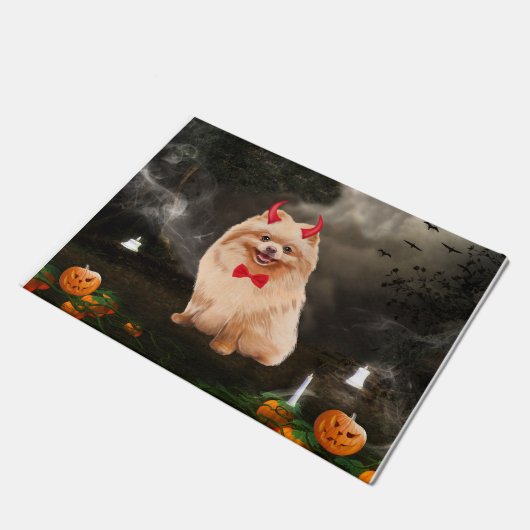 Spitz Hund zu Halloween Fußmatte (Schrägansicht)