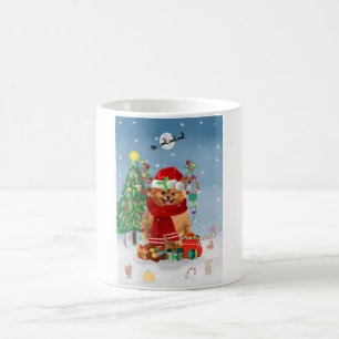 Spitz mit Weihnachtsgeschenke Kaffeetasse