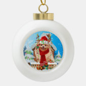 Spitz mit Weihnachtsgeschenke Keramik Kugel-Ornament (Vorderseite)