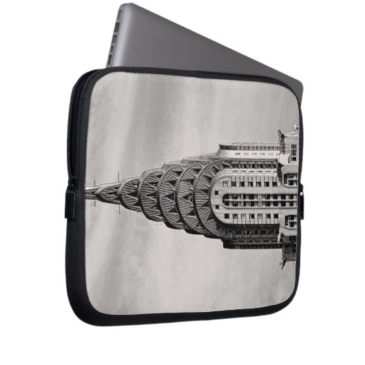 Spitze des Chrysler-Gebäude NYC - B&W Laptopschutzhülle (Vorne Rechts)