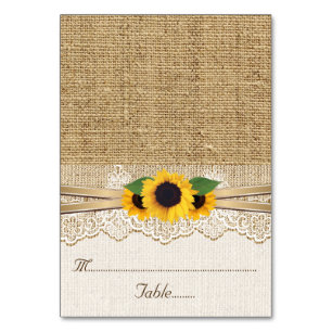 Spitze und Sonnenblumen auf Jute-Hochzeitsplatzkar Tischnummer