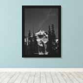 Spitze zwischen Bäumen Leinwanddruck (Insitu (Holzboden))