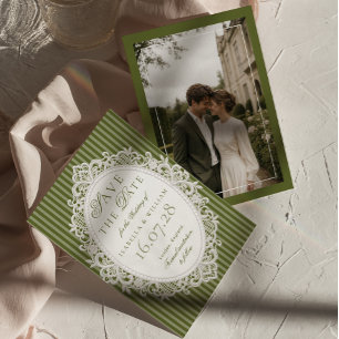 Spitzen Olivgrün Old Money Foto Save-the-Date Einladung