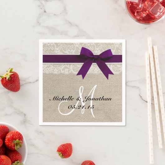 Spitzen und Burlap Rustic Wedkin Napkin Plum Serviette (Beispiel)