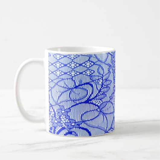 Spitzengewebe in blau. Royal Blue Couture Lace Pat Kaffeetasse (Links)