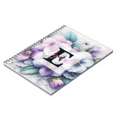 Spitzenmonogramm floral rosa violette Stiefmütterc Notizblock (Linke Seite)