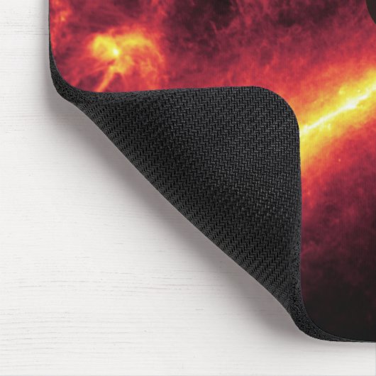 Spitzer gegen den Infrarothimmel gesehen Mousepad (Ecke)