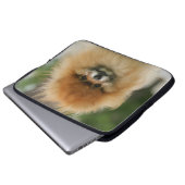 SpitzHeadshot, der Kamera betrachtet Laptopschutzhülle (Vorne Knopf)