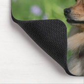 Spitzheadshot-Sitzen Mousepad (Ecke)