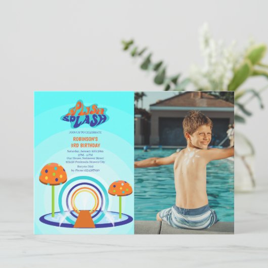 Splash Pad Birthday Einladung (Stehend Vorderseite)